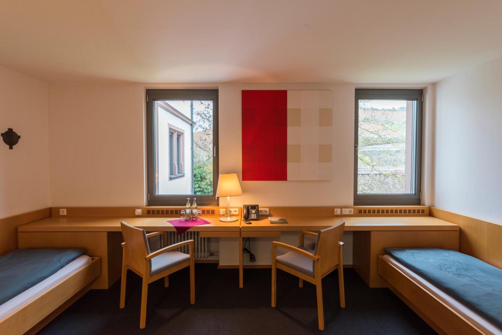 Tagungshaus Himmelspforten - Self Check-In Würzburg Eksteriør billede