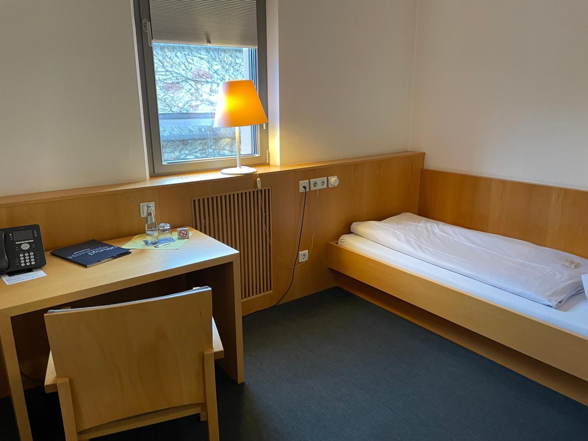 Tagungshaus Himmelspforten - Self Check-In Würzburg Eksteriør billede